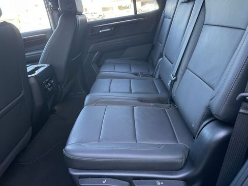 Used 2026 Chevrolet Tahoe Z71 AWD/4WD image 21