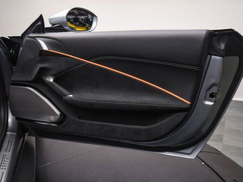 Certified 2025 Ferrari Roma Spider image 50