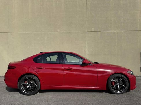 Used 2019 Alfa Romeo Giulia Ti Sport w/ Quick Order Package 22U Sport image 10