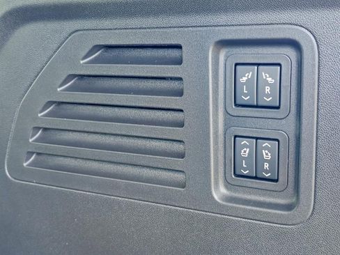 New 2026 Buick Enclave Sport Touring w/ Power Package image 41