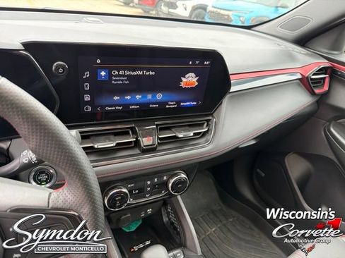 Used 2024 Chevrolet TrailBlazer RS w/ Convenience Package AWD/4WD image 13