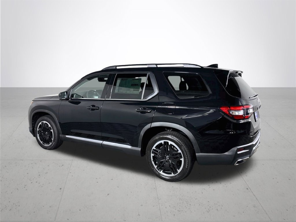 New 2026 Honda Pilot Touring image 8