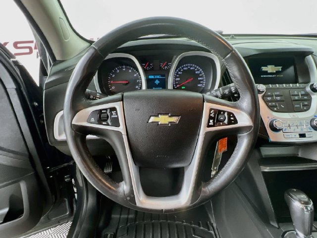 Used 2017 Chevrolet Equinox LT w/ Convenience Package FWD image 12