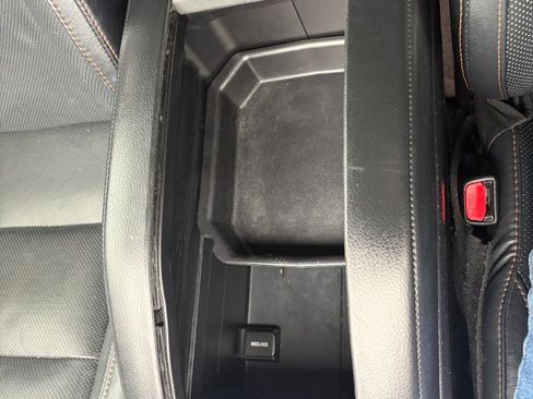 Used 2018 Toyota Highlander Limited image 23