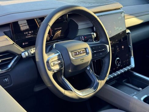 New 2026 GMC Acadia Elevation image 13