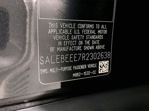 Used 2024 Land Rover Defender 110 V8 image 33