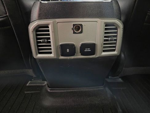 Used 2017 Ford F250 Lariat w/ Lariat Value Package image 81