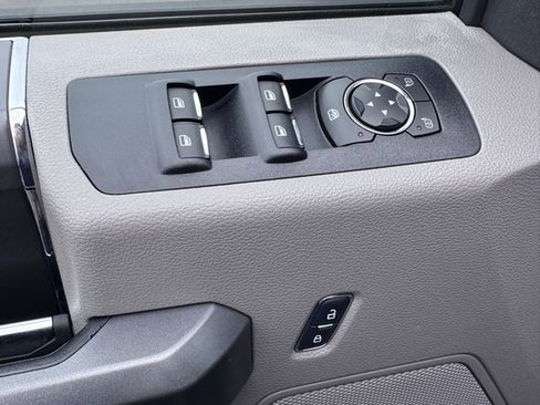 Used 2017 Ford F150 XLT w/ Equipment Group 301A Mid image 20