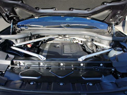 Used 2022 BMW X5 sDrive40i w/ Premium Package image 46