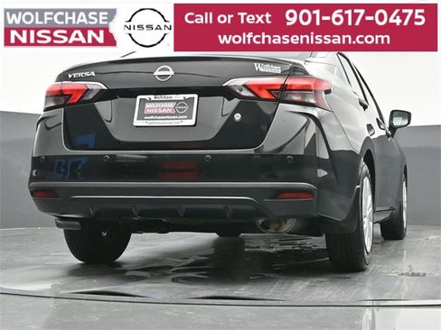 Used 2025 Nissan Versa S w/ Trunk Package image 26