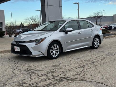 Used 2023 Toyota Corolla LE image 7