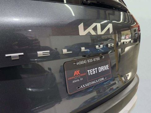Used 2022 Kia Telluride LX AWD/4WD image 15