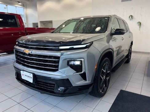 Used 2025 Chevrolet Traverse High Country w/ LPO, Floor Liner Package image 36