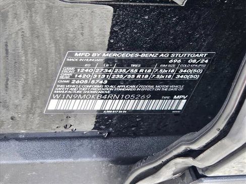 Used 2024 Mercedes-Benz EQB 300 4MATIC image 20