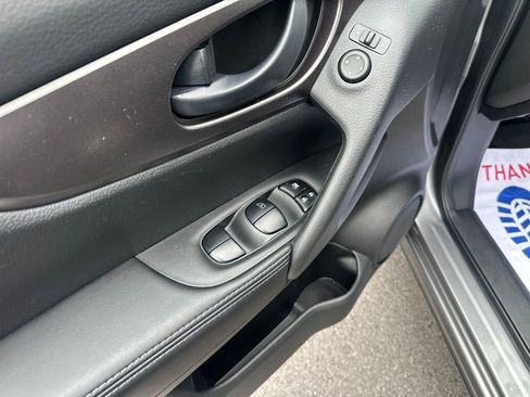 Used 2020 Nissan Rogue Sport S AWD/4WD image 15