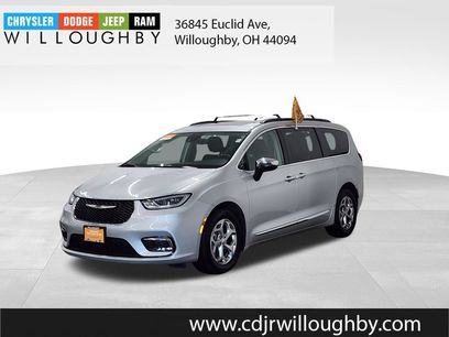 Certified 2023 Chrysler Pacifica Limited