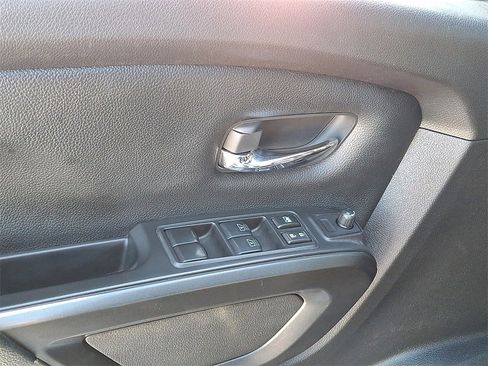 Used 2021 Nissan Titan PRO-4X w/ Pro-4x Utility Package image 12