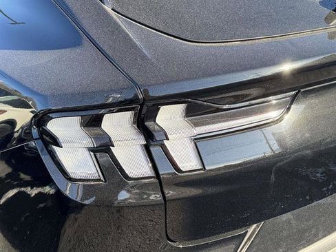 Used 2025 Ford Mustang Mach-E Premium image 7