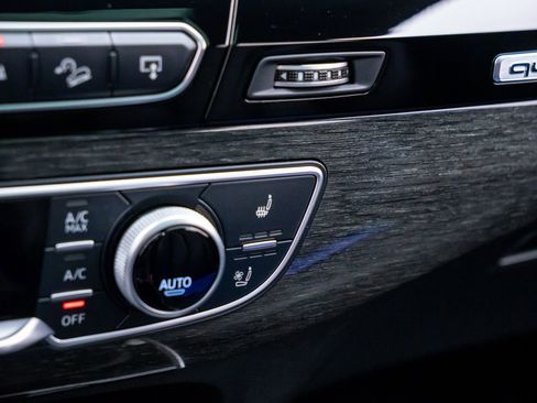 Used 2017 Audi Q7 3.0T Prestige w/ Prestige Package image 27