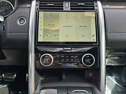Used 2023 Land Rover Discovery S R-Dynamic AWD/4WD image 23