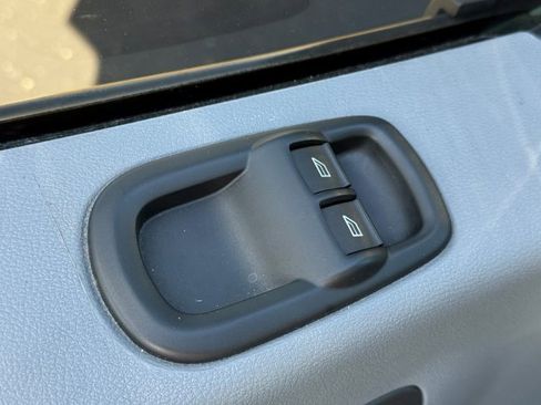 Used 2019 Ford Transit 350 XLT image 8