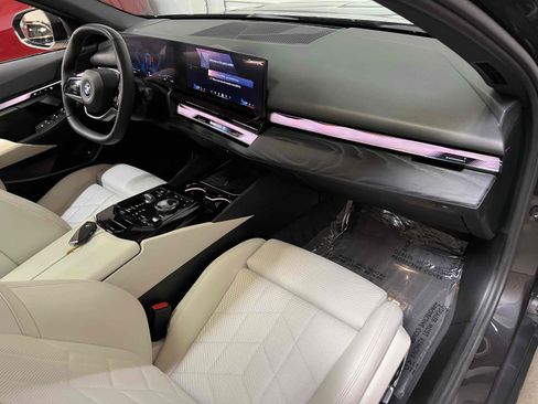 Used 2024 BMW i5 eDrive40i RWD image 40