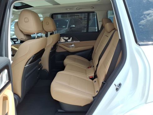 New 2026 Mercedes-Benz GLS 450 4MATIC image 12