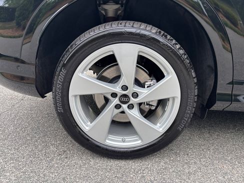 Certified 2025 Audi Q5 Premium w/ Premium Plus AWD/4WD image 23