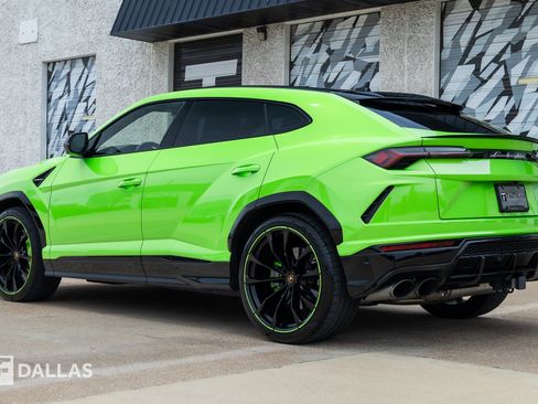 Used 2021 Lamborghini Urus AWD/4WD image 10