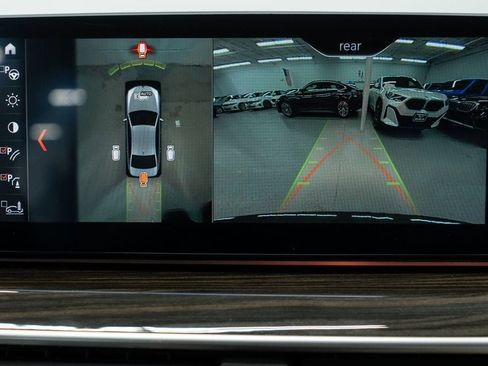 Used 2019 BMW 530i xDrive w/ Premium Package AWD/4WD image 21