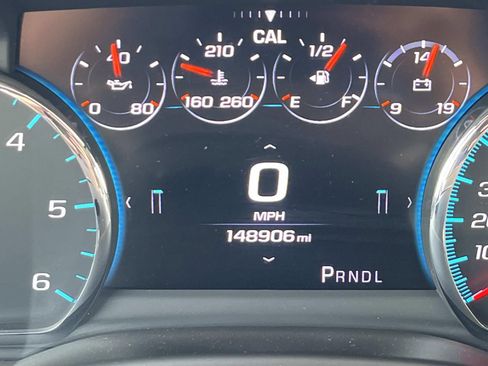 Used 2017 Chevrolet Suburban Premier AWD/4WD image 41