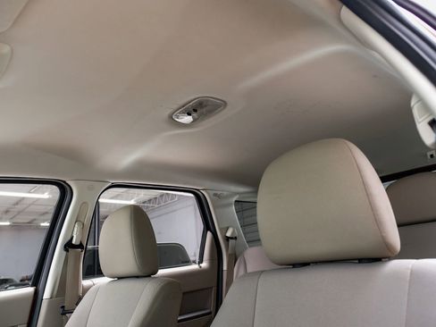 Used 2011 Ford Escape XLT image 30