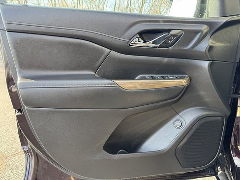 Used 2021 GMC Acadia SLE w/ Driver Convenience Package image 25