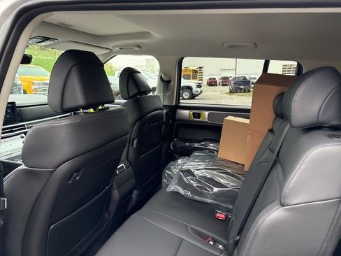 New 2026 Hyundai Santa Fe XRT AWD/4WD image 5