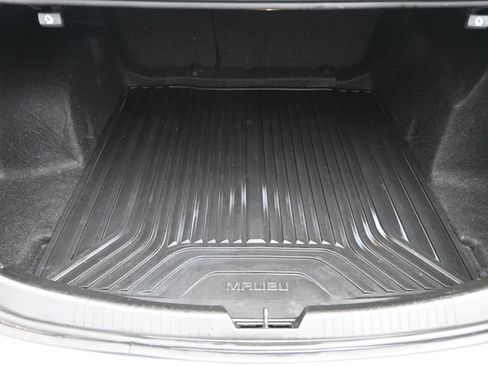 Used 2022 Chevrolet Malibu LT image 13