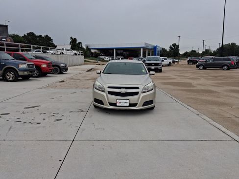 Used 2013 Chevrolet Malibu LT w/ Power Convenience Package FWD image 8