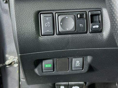 Used 2019 Nissan Sentra S image 16