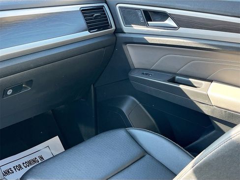 Used 2022 Volkswagen Atlas SE image 23