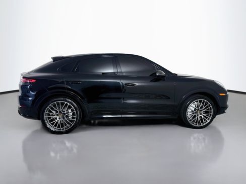 Used 2023 Porsche Cayenne Turbo AWD/4WD image 11