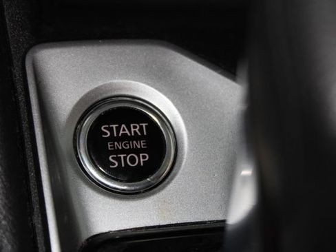 Used 2025 Nissan Altima 2.5 SV FWD image 24