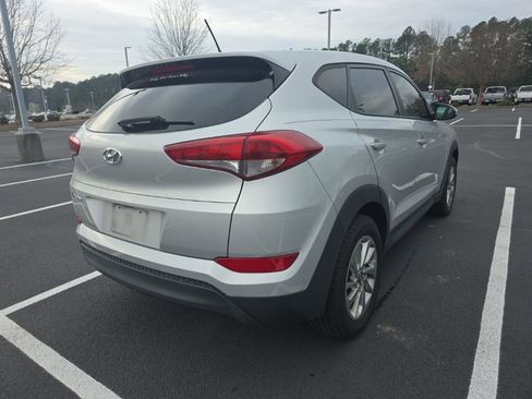 Used 2016 Hyundai Tucson SE image 7