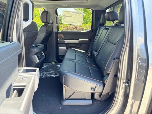 New 2026 Ford F250 Lariat w/ Black Appearance Package AWD/4WD image 31
