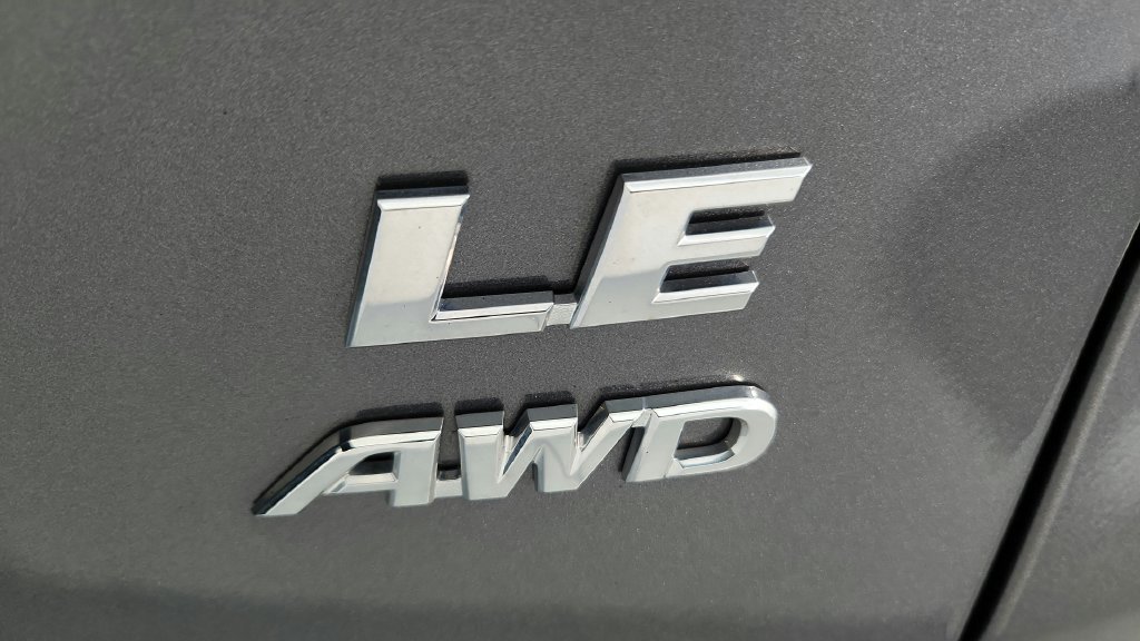 Used 2023 Toyota RAV4 LE AWD/4WD image 14