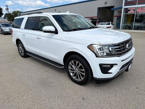 Used 2018 Ford Expedition Max XLT w/ Equipment Group 202A AWD/4WD image 2