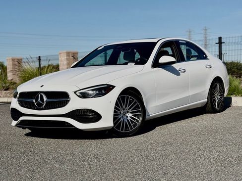 Used 2023 Mercedes-Benz C 300 Sedan image 2
