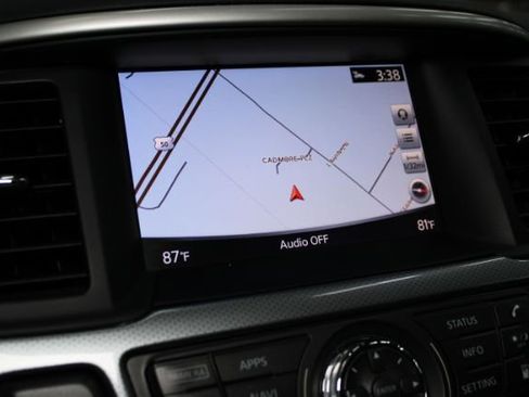 Used 2018 Nissan Pathfinder SL w/ Midnight Edition Package FWD image 16
