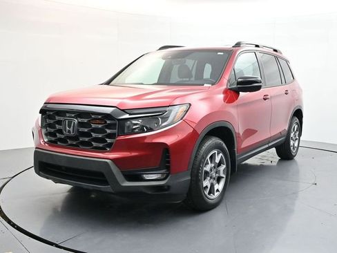 Used 2023 Honda Passport TrailSport image 4