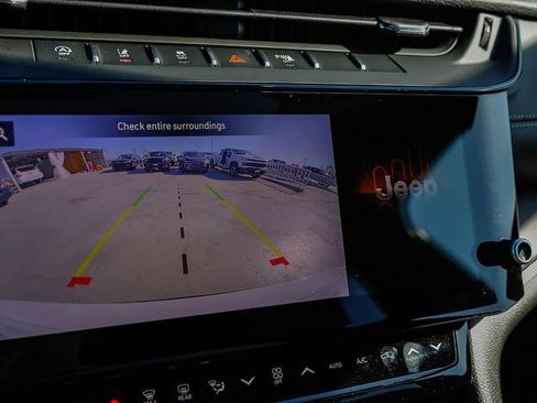 New 2026 Jeep Grand Cherokee L Limited AWD/4WD image 30