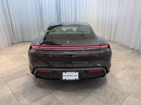 Used 2025 Porsche Taycan image 8