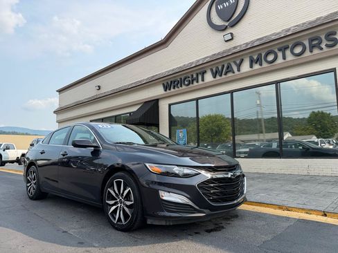 Used 2023 Chevrolet Malibu RS w/ LPO, Floor Liner Package FWD image 1